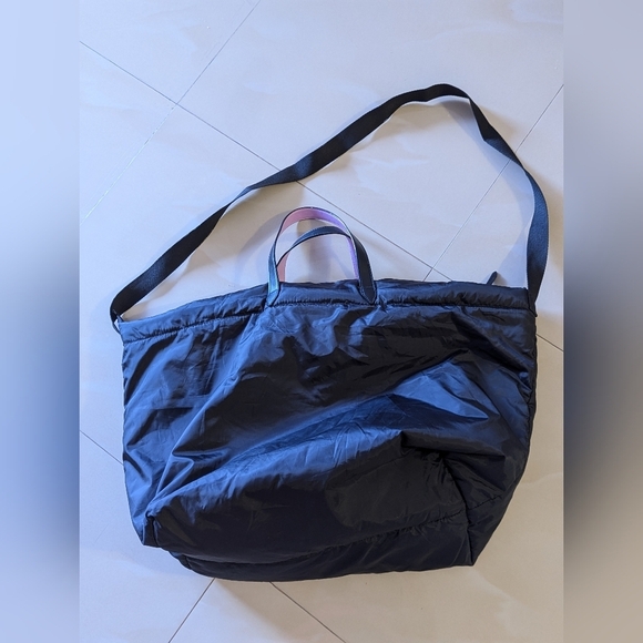 Victoria's Secret Extra Large Tote black black and pink lightweight zipper - Picture 4 of 15